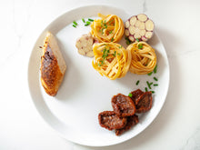 Load image into Gallery viewer, Sun Dried Tomato Halves - 8.4 oz (240g)
